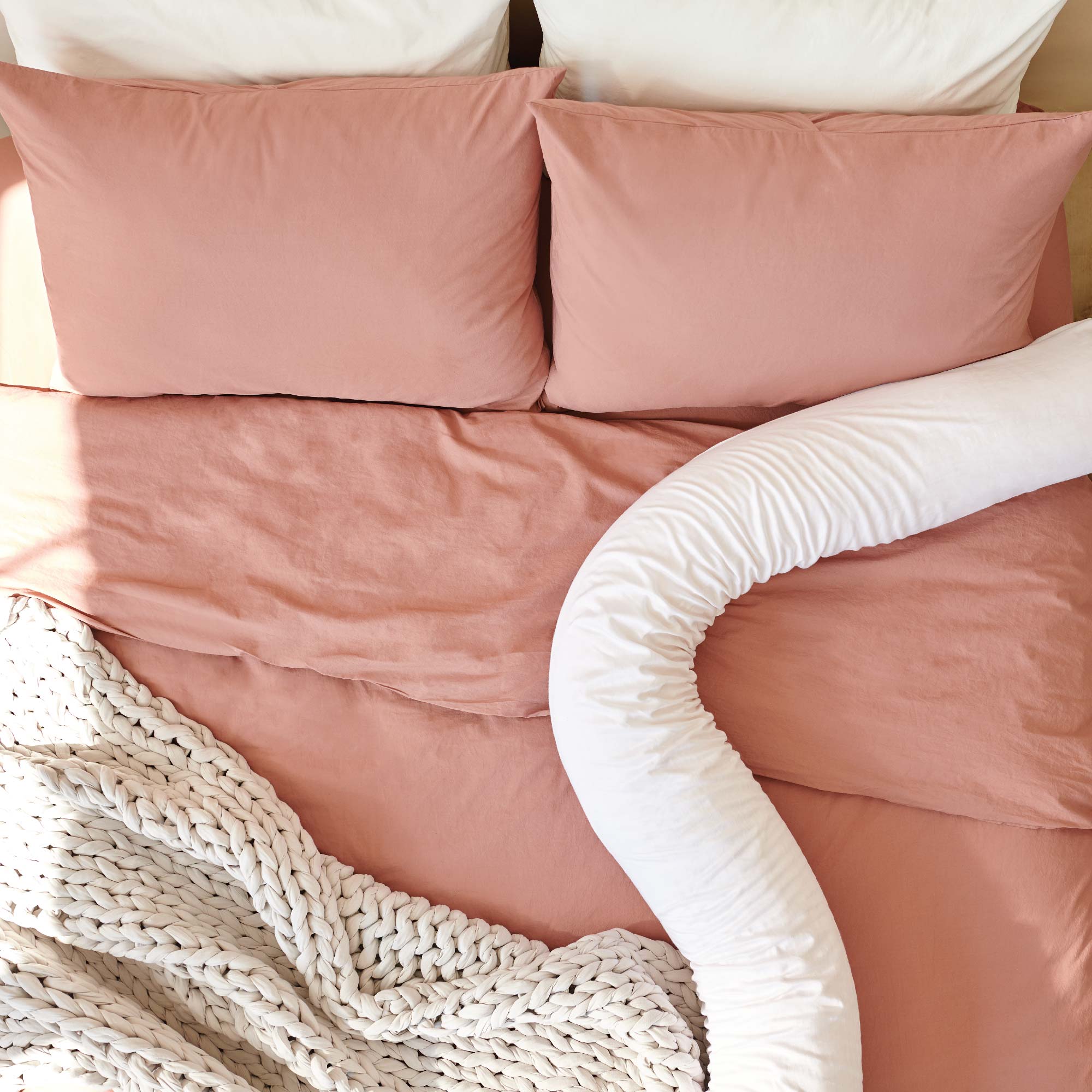 9 Benefits Of Sleeping With Your Legs Elevated - Sleeping Organic