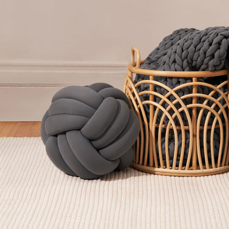 Large knot cushion pillow