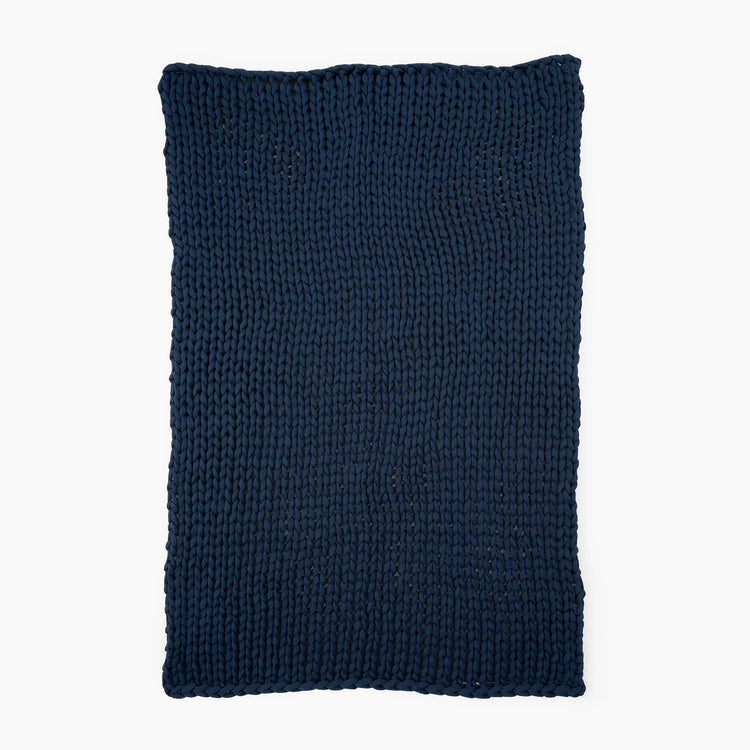full image of bearaby queen size weighted blanket - blue color