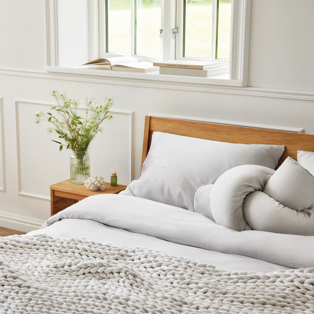 grey bedding bundle with weighted blanket