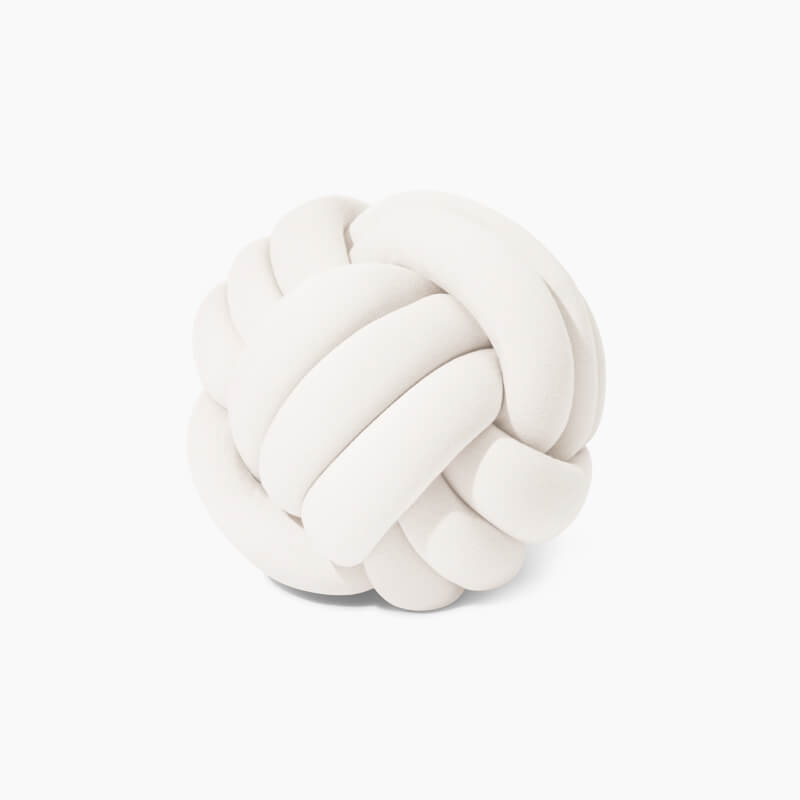 knitted knot pillow